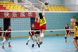 《我独自升级》推出免费DLC！天宫美玲喜迎节庆时装