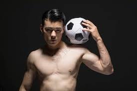 NBA：湖人加时不敌掘金 詹姆斯空砍准三双