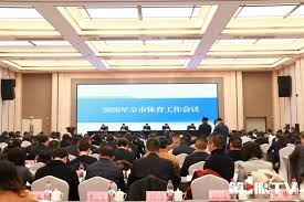 任务不是唯一答案：长线模拟游戏的目标系统重构